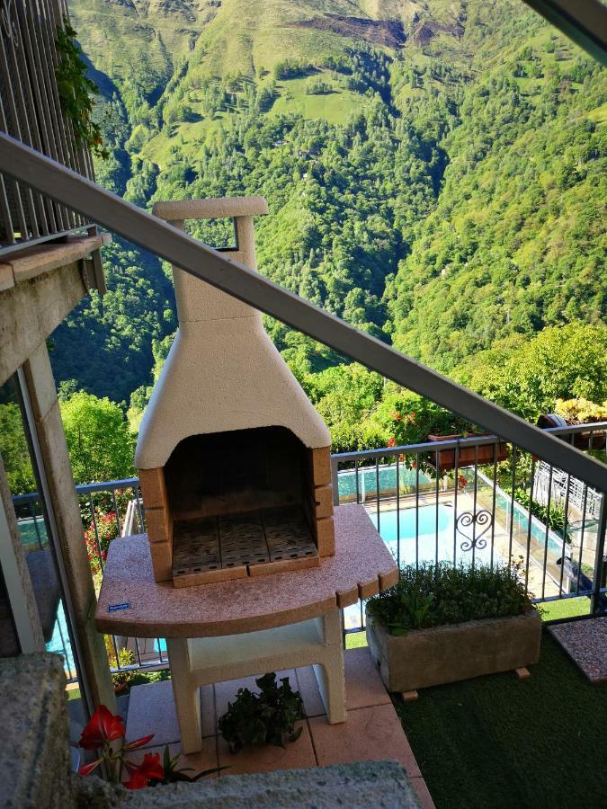 Chalet Con Piscina Garzeno Exterior foto